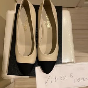 Chanel pumps size 38.5 SOLD